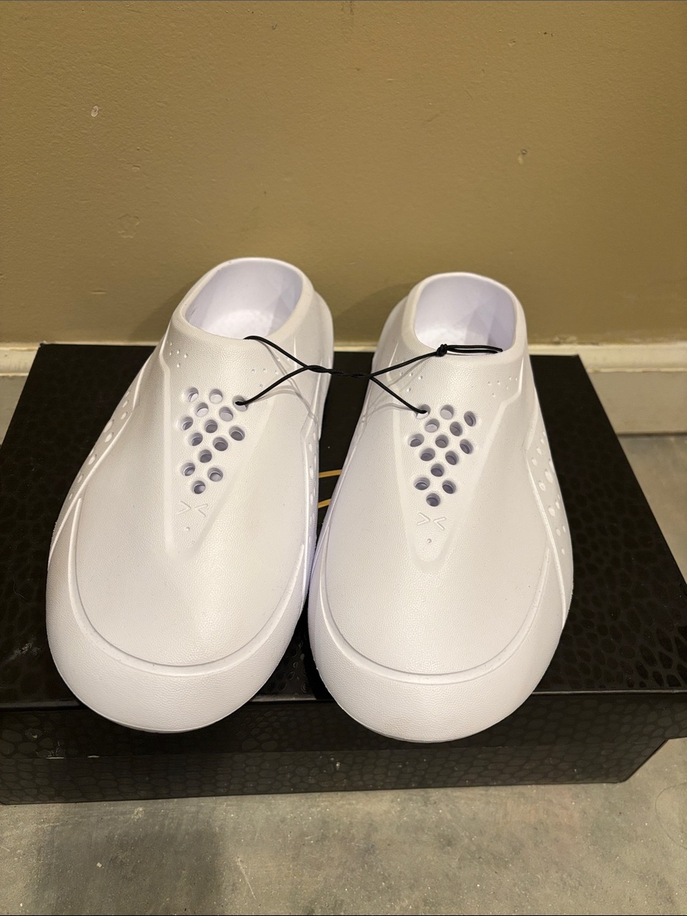 Under Armour Curry slip on